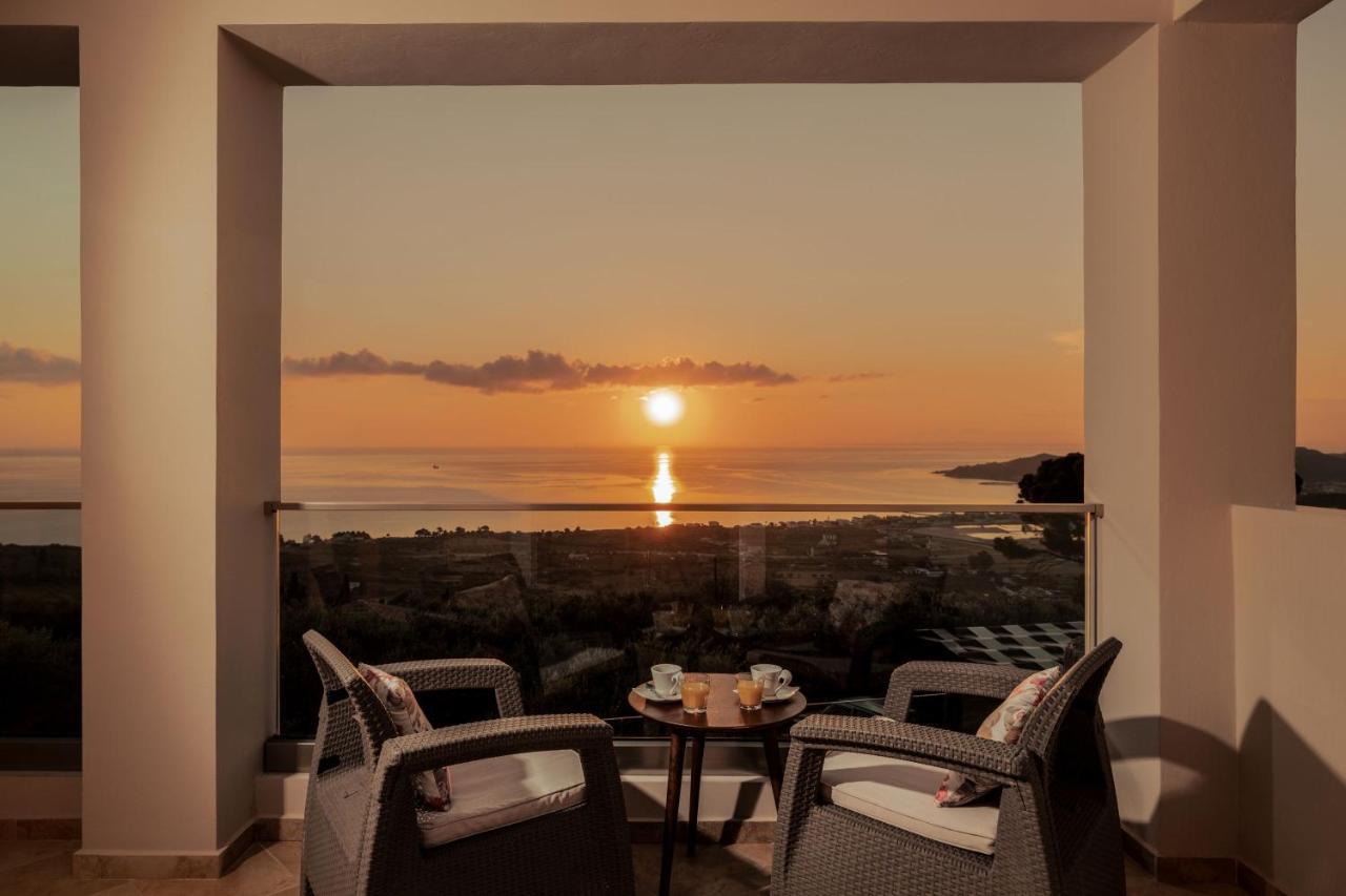 Artemis - Spectacular Views & Ideal For Large Groups, By Zantewize Villa