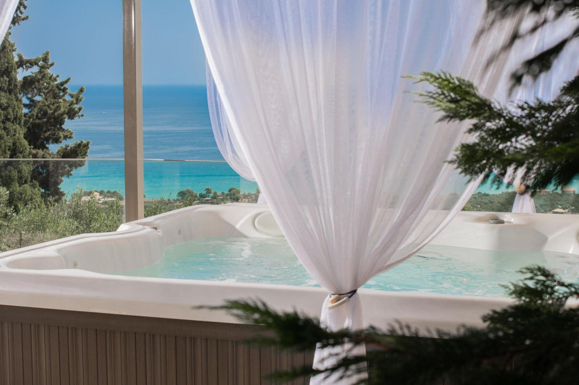 Villa Artemis - Spectacular Views & Ideal For Large Groups, By Zantewize Khartáta