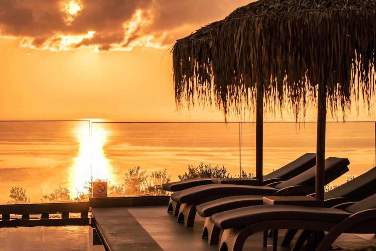 Artemis - Spectacular Views & Ideal For Large Groups, By Zantewize