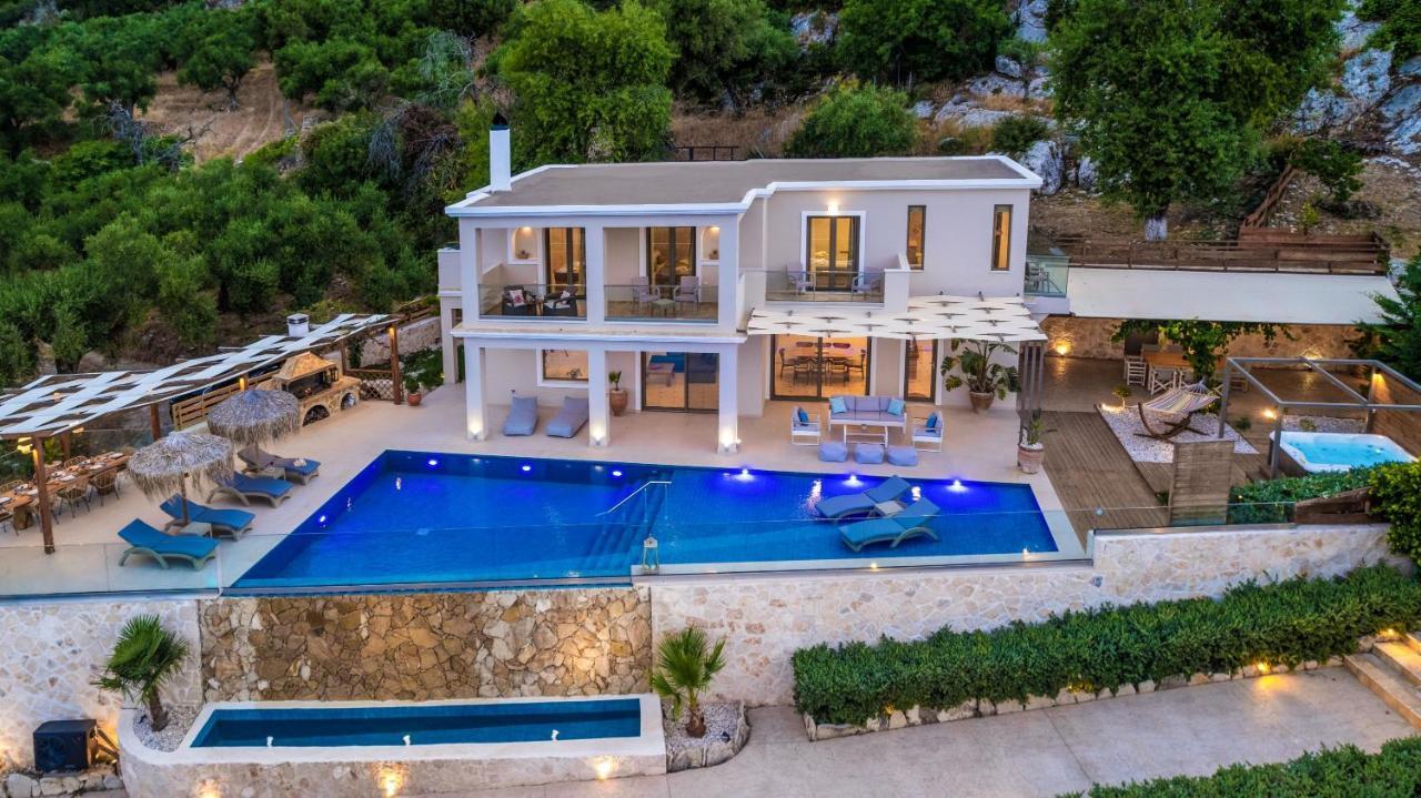 Vila Artemis - Spectacular Views & Ideal For Large Groups, By Zantewize
