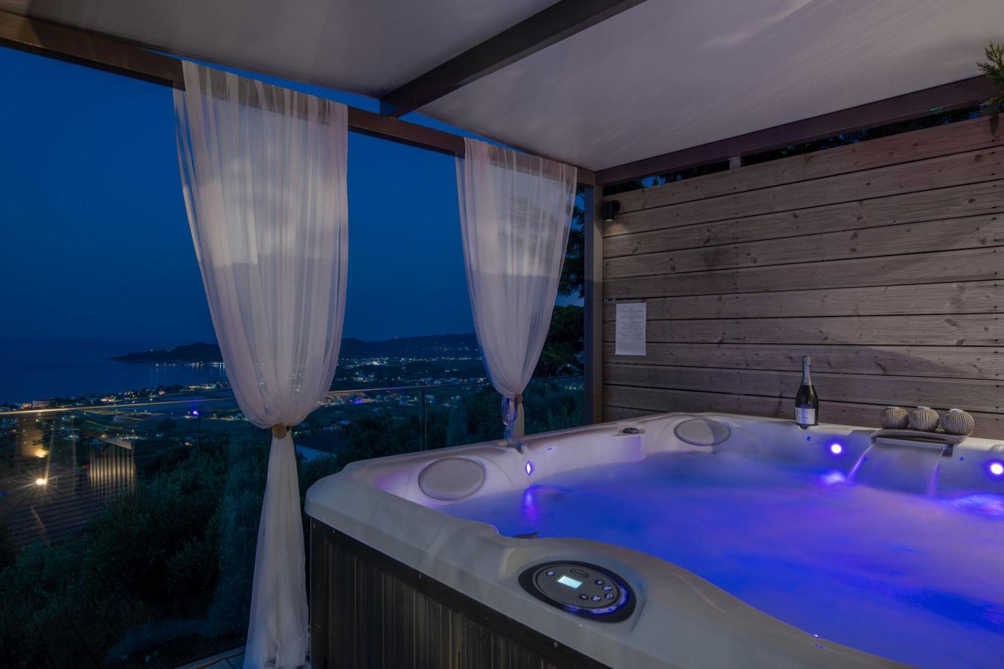 Artemis - Spectacular Views & Ideal For Large Groups, By Zantewize Vila *
